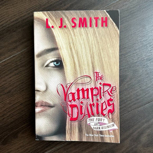 The Vampire Diaries: the Fury and Dark Reunion by L. J. Smith - Picture 1 of 2